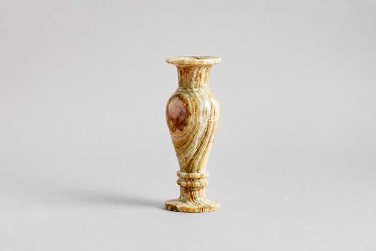 Dvay Vase